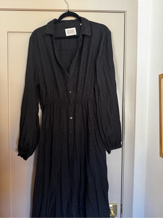 Scotch & Soda Dresses & Skirts - Scotch & Soda Black Long-Sleeve Button-Front Midi Dress
